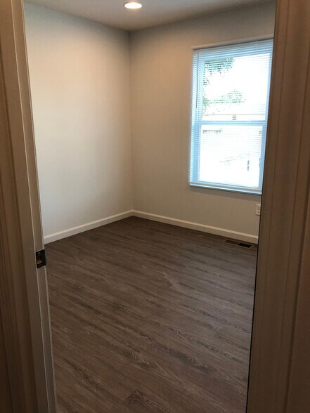 Primary Photo - 1423 Union St