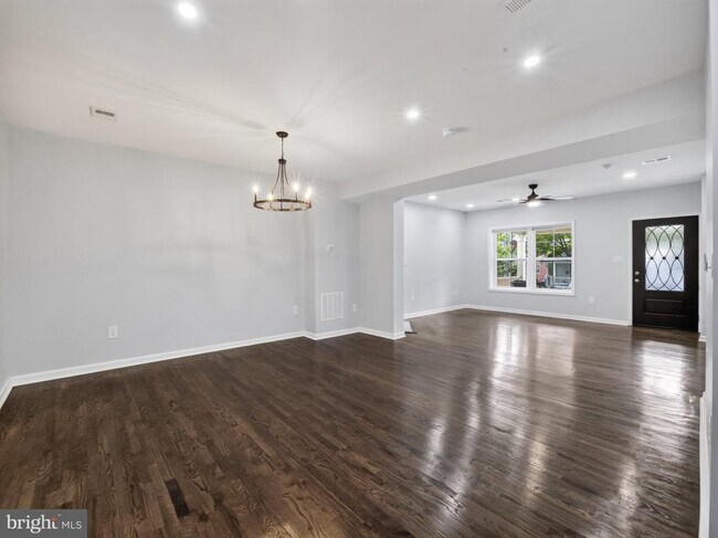 Building Photo - 4107 4th St NW