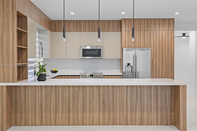 Building Photo - 917 SW 78th Pl