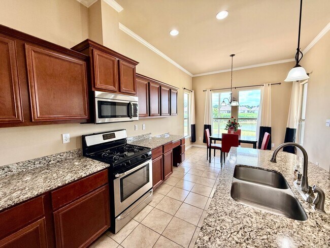 Building Photo - 39122 Bayou View Ave