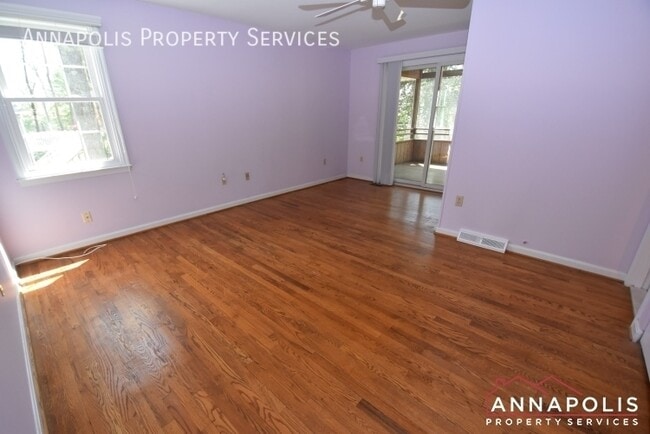 Building Photo - 378 Harwin Dr