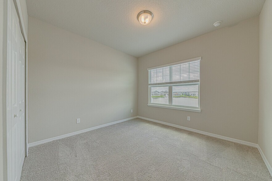 Building Photo - 524 Venetian Palms Blvd