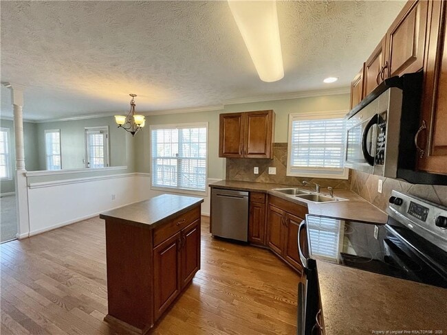 Building Photo - 1607 Pendleton Ct