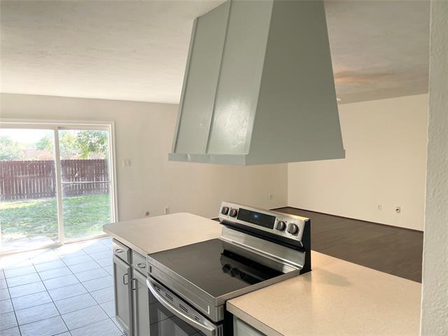 Building Photo - 612 Valley View Dr