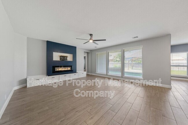 Building Photo - 221 Terramar