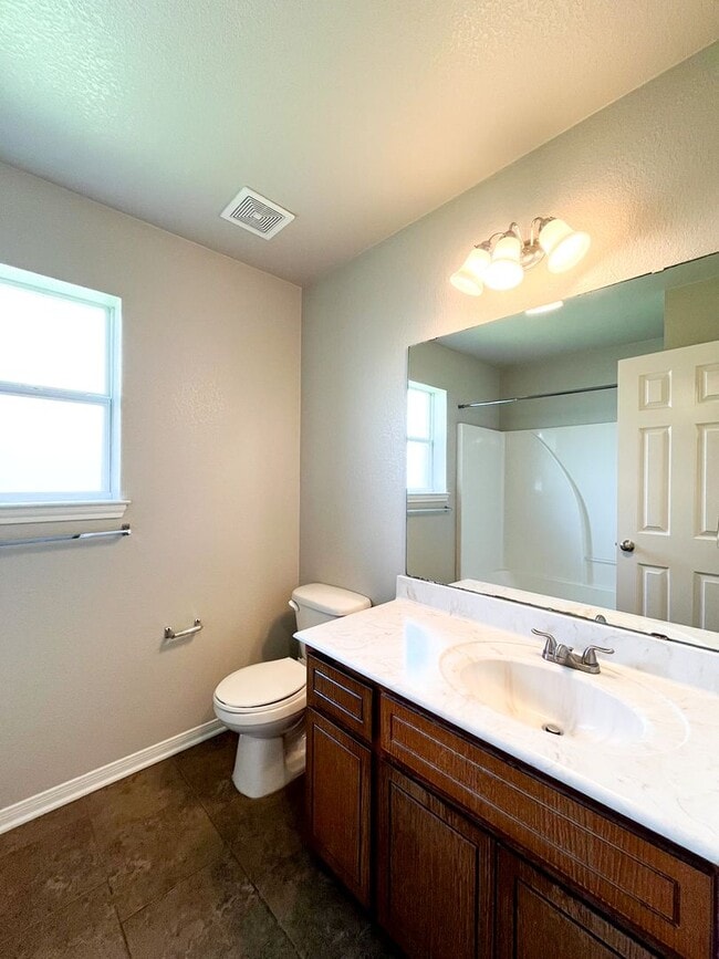 Building Photo - Available NOW!!!! This Beautiful 1 story, 4 Bedroom, 2 bath home in Killeen has a lot to offer!  ...