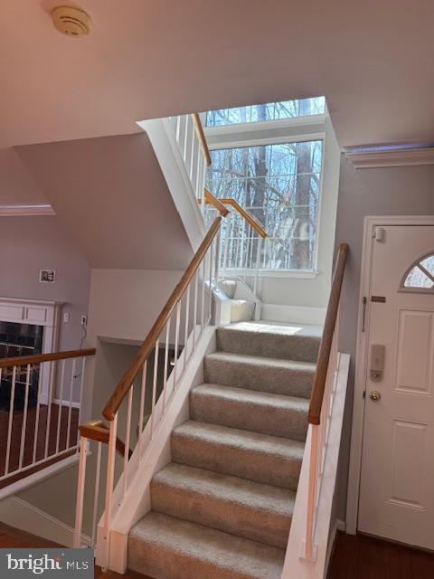 Building Photo - 15661 Montview Dr