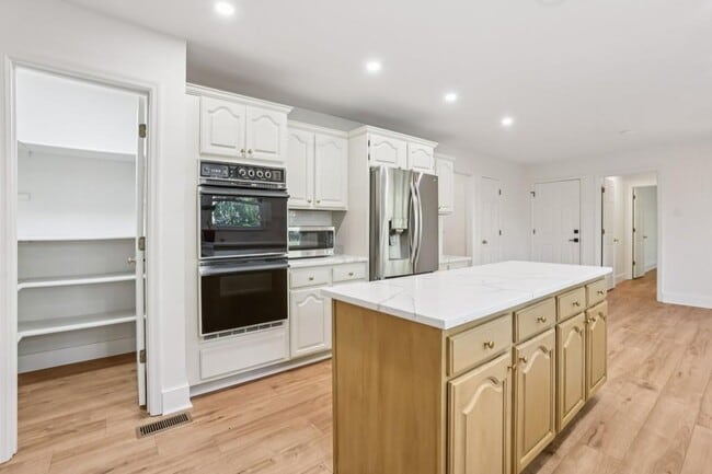 Building Photo - 10630 Timberstone Rd