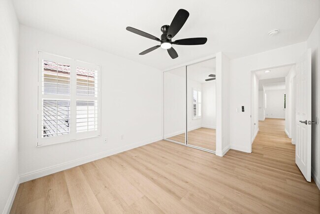 Building Photo - 37762 Drexell Dr