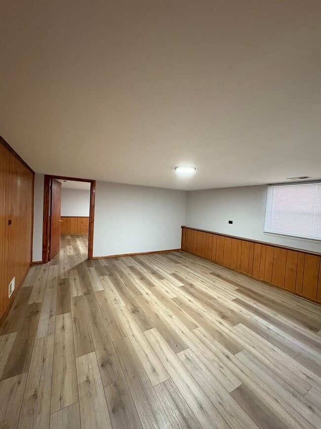 Building Photo - 4937 W 85th Pl