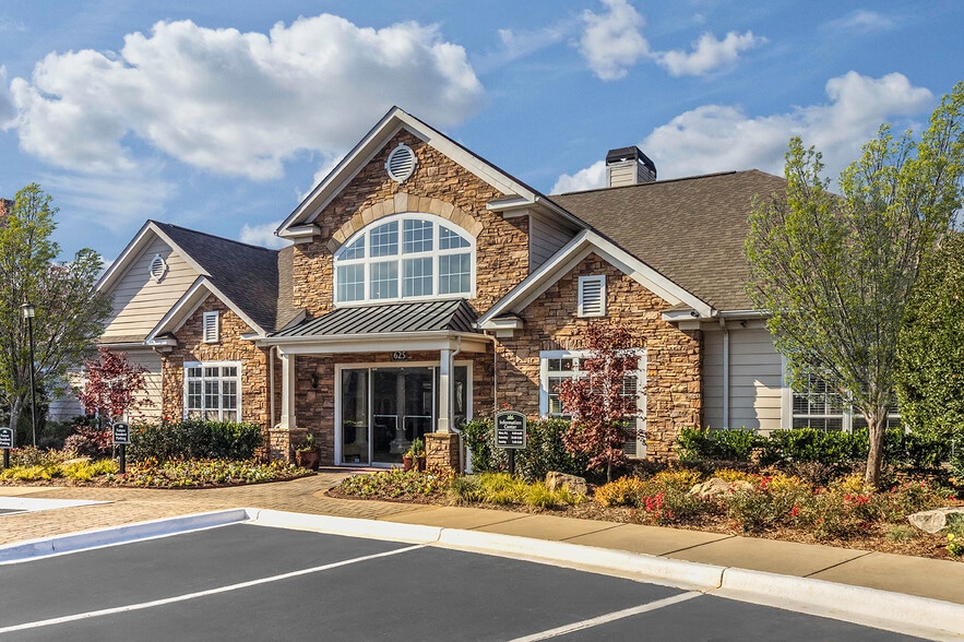 Tyvola Centre Apartments 625 Cameron Walk Ct Charlotte NC 28217