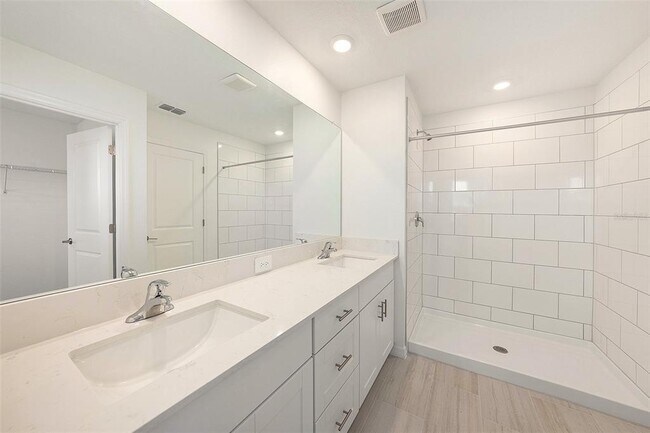 Building Photo - 35461 Ackley Trce