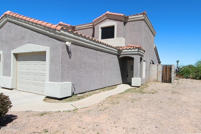 Primary Photo - 15237 S Moon Valley Rd