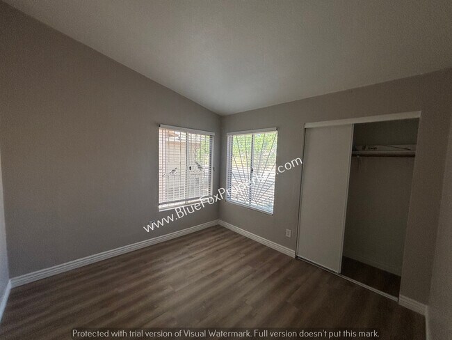 Building Photo - 7385 S Avenida Perlina