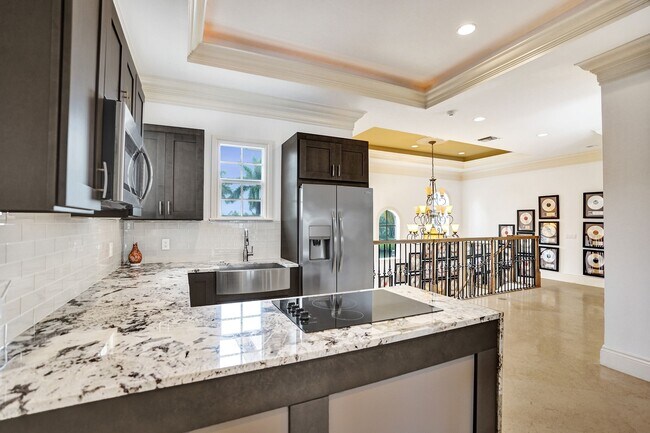 Building Photo - 18669 SE Palm Island Ln