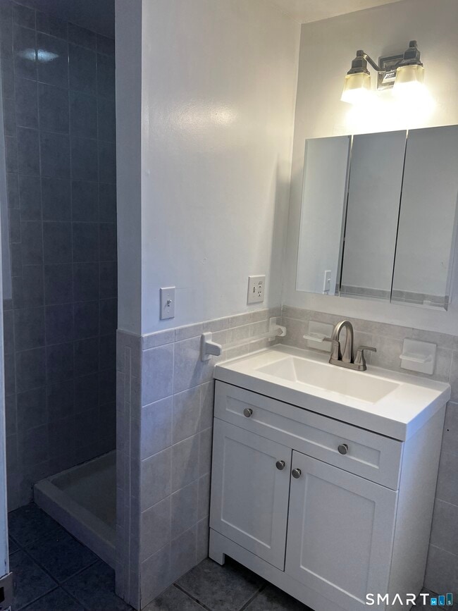 Building Photo - 40 Portland Ave