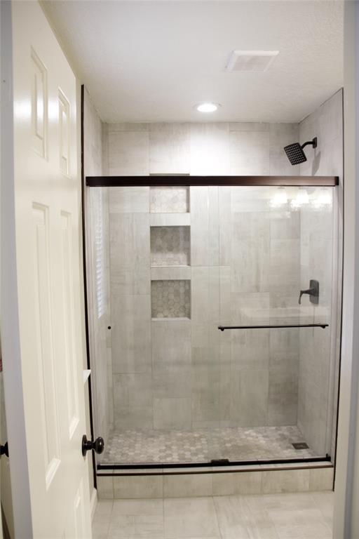 Building Photo - 1803 Edinburg Ave