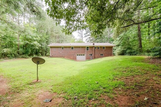 Building Photo - 6758 Campground Rd