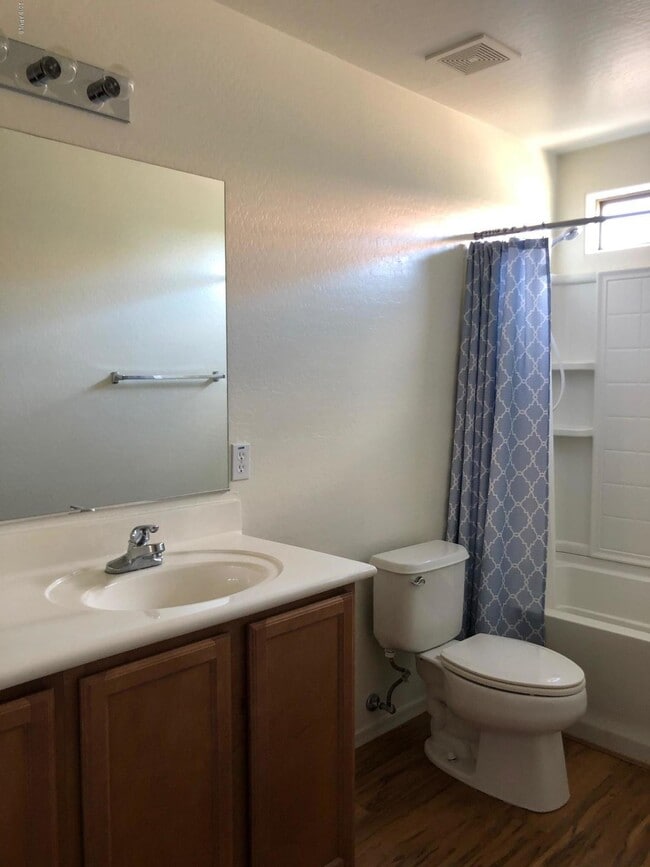 Building Photo - 25879 N Sandstone Way