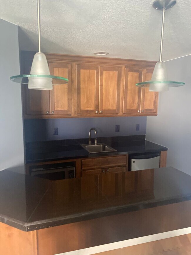 Building Photo - 4701 Thornbrook Ridge