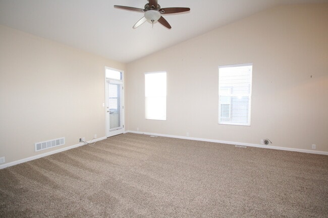 Building Photo - True one-level living home near trails and...
