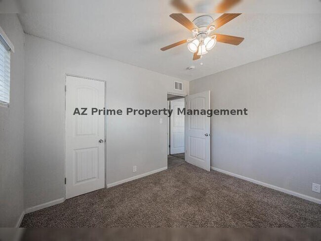 Building Photo - 1808 W Thomas Rd