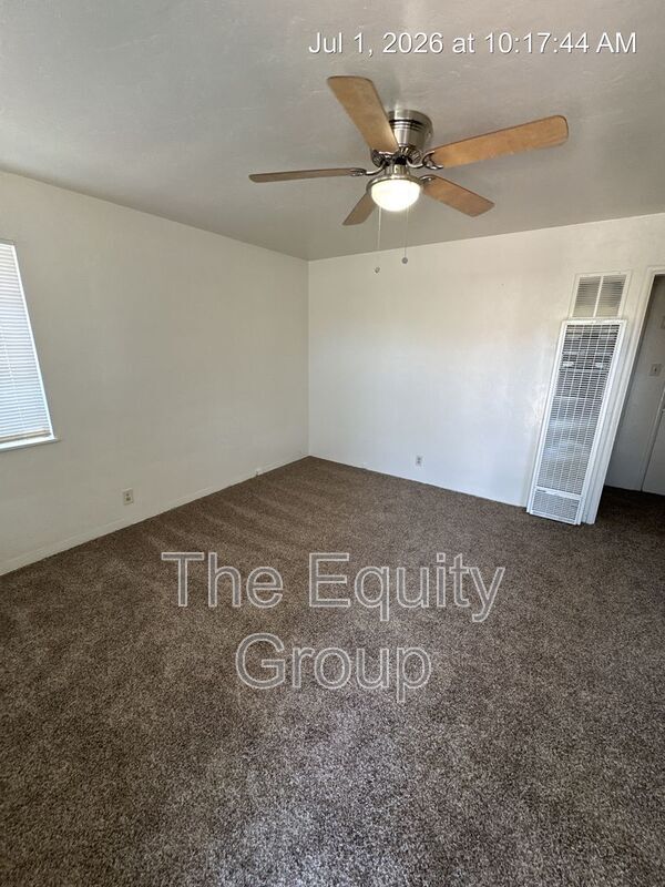 Building Photo - 301 W Murray Ave