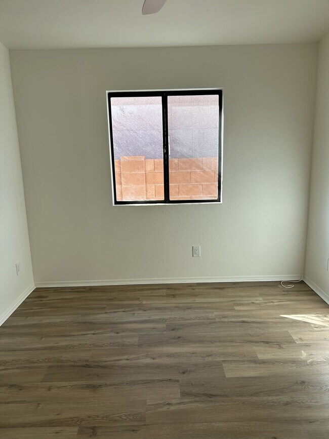 Building Photo - Unfurnished single story home in Villa Santa Rita Best Kept Secret.