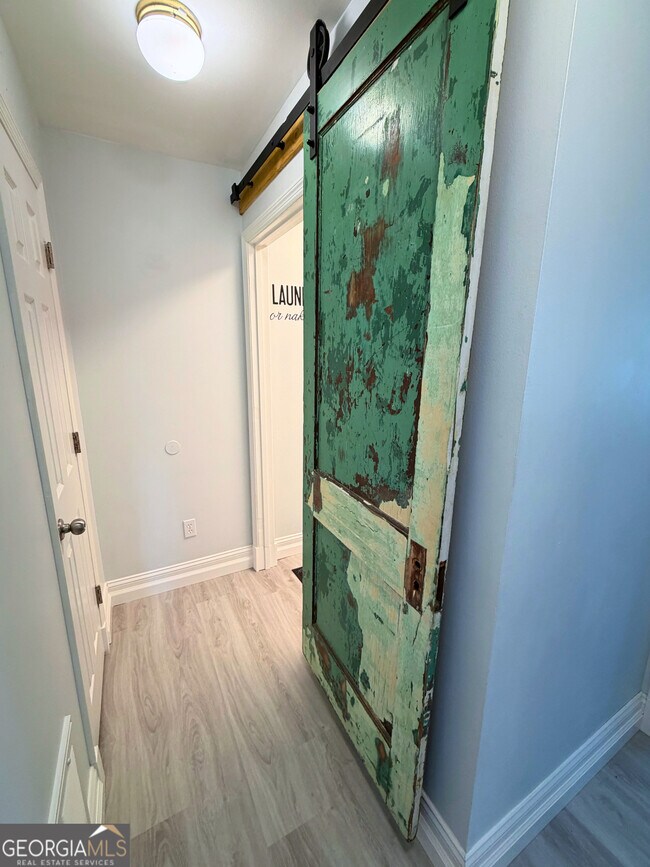 Building Photo - 292 Alexanders Ct