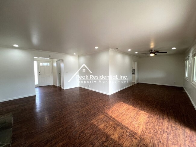 Building Photo - Updated 3bd/2ba Foothill Farms Home