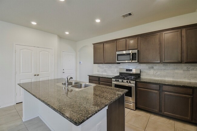 Building Photo - 4114 Trenton Arbor Ln