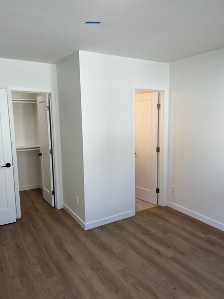 Building Photo - 4732 Bancroft St