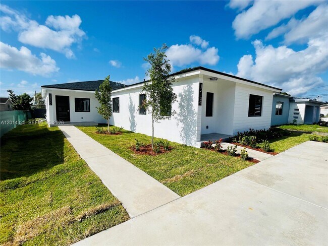 Building Photo - 12132 SW 218th St