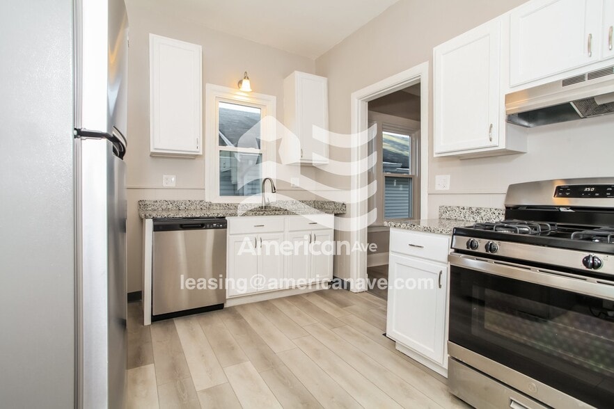 Building Photo - 1836 Goodman Ave