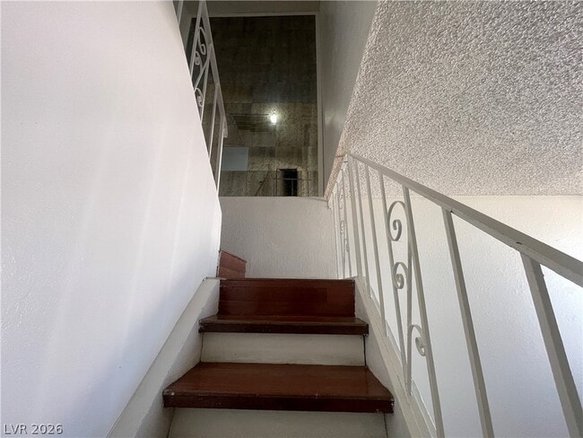 Building Photo - 3904 Blackford Pl