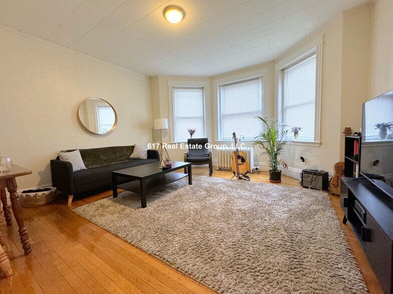 Building Photo - 18 Euston St