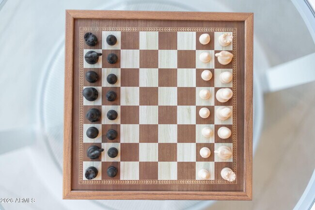 Building Photo - 6587 N Palmeraie Blvd