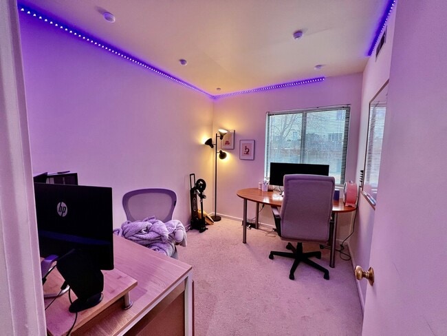 Building Photo - 1002 Linden Ave