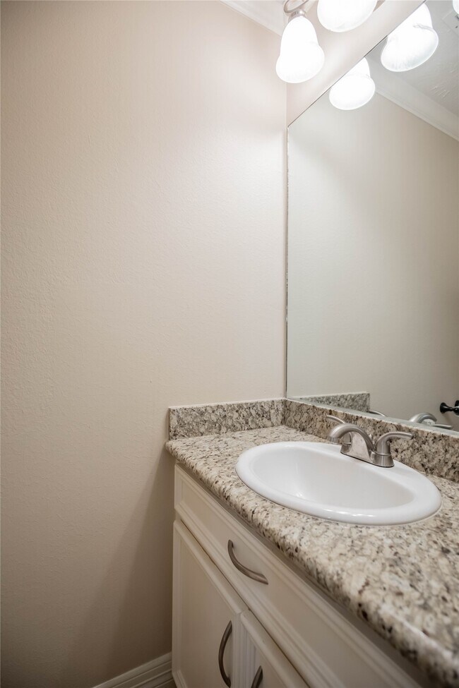 Building Photo - 1627 Fall Valley Dr