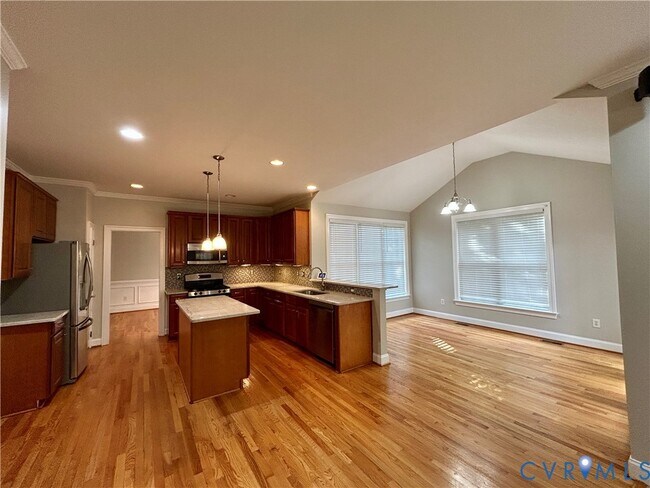 Building Photo - 4700 Jaydee Dr