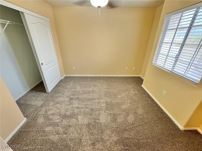 Primary Photo - 7641 Breed Hill St
