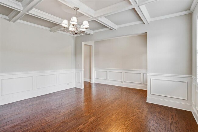 Building Photo - 6325 Pine Bluff Dr