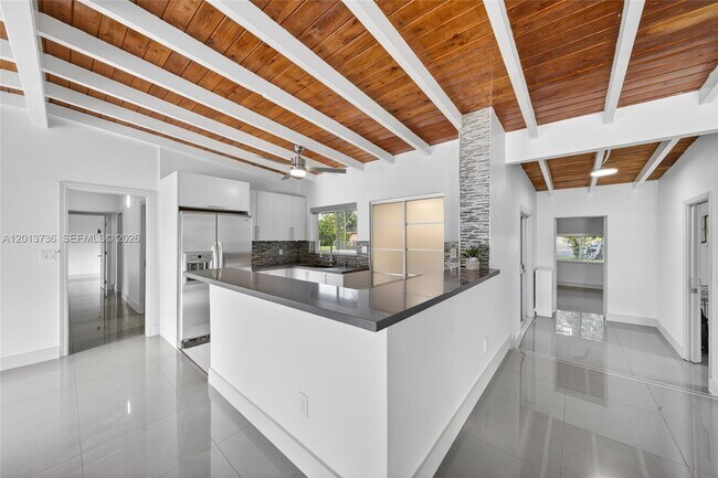Building Photo - 11665 W Biscayne Canal Rd