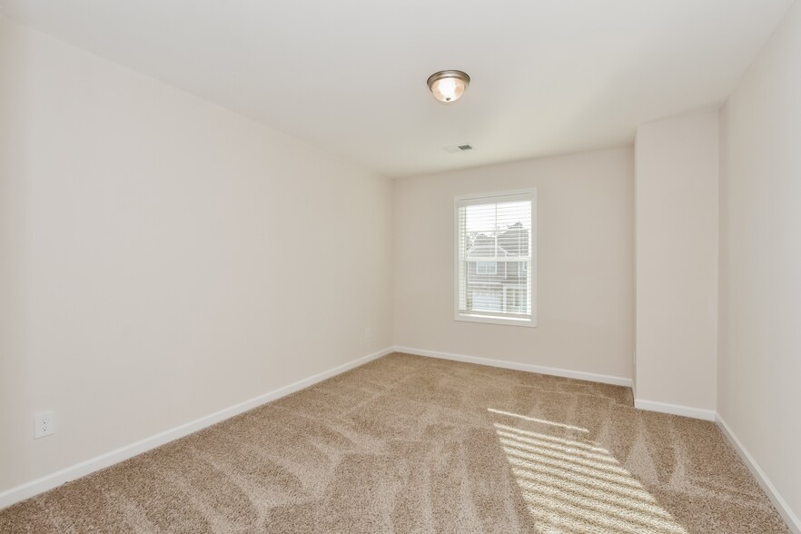 Building Photo - 166 Wahoo Cir