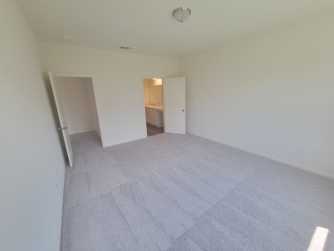 Building Photo - 10316 Castle Lyons Ln