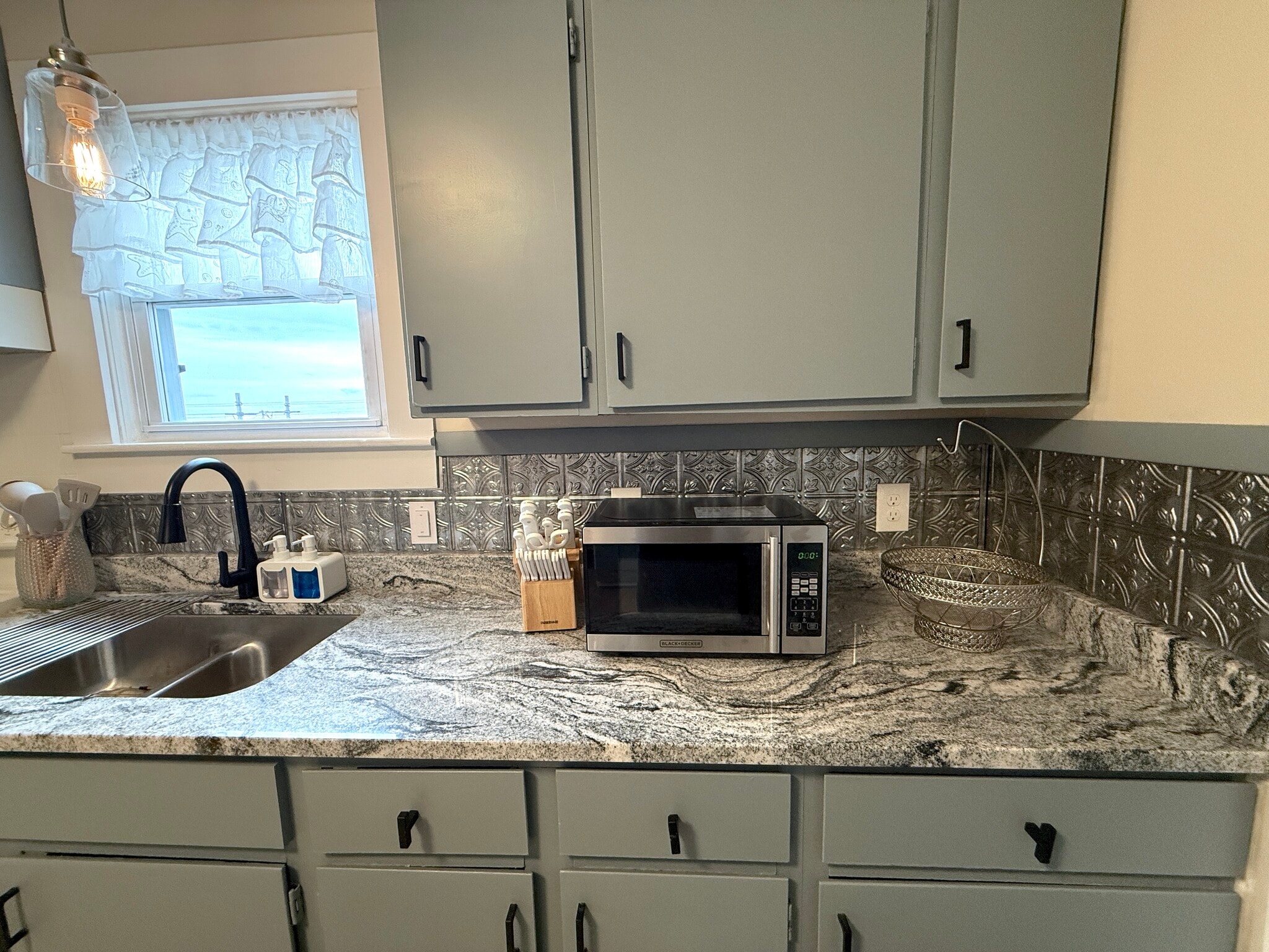 Kitchen - 15 Summit St