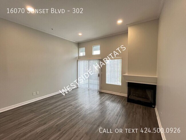 Building Photo - 16070 Sunset Blvd