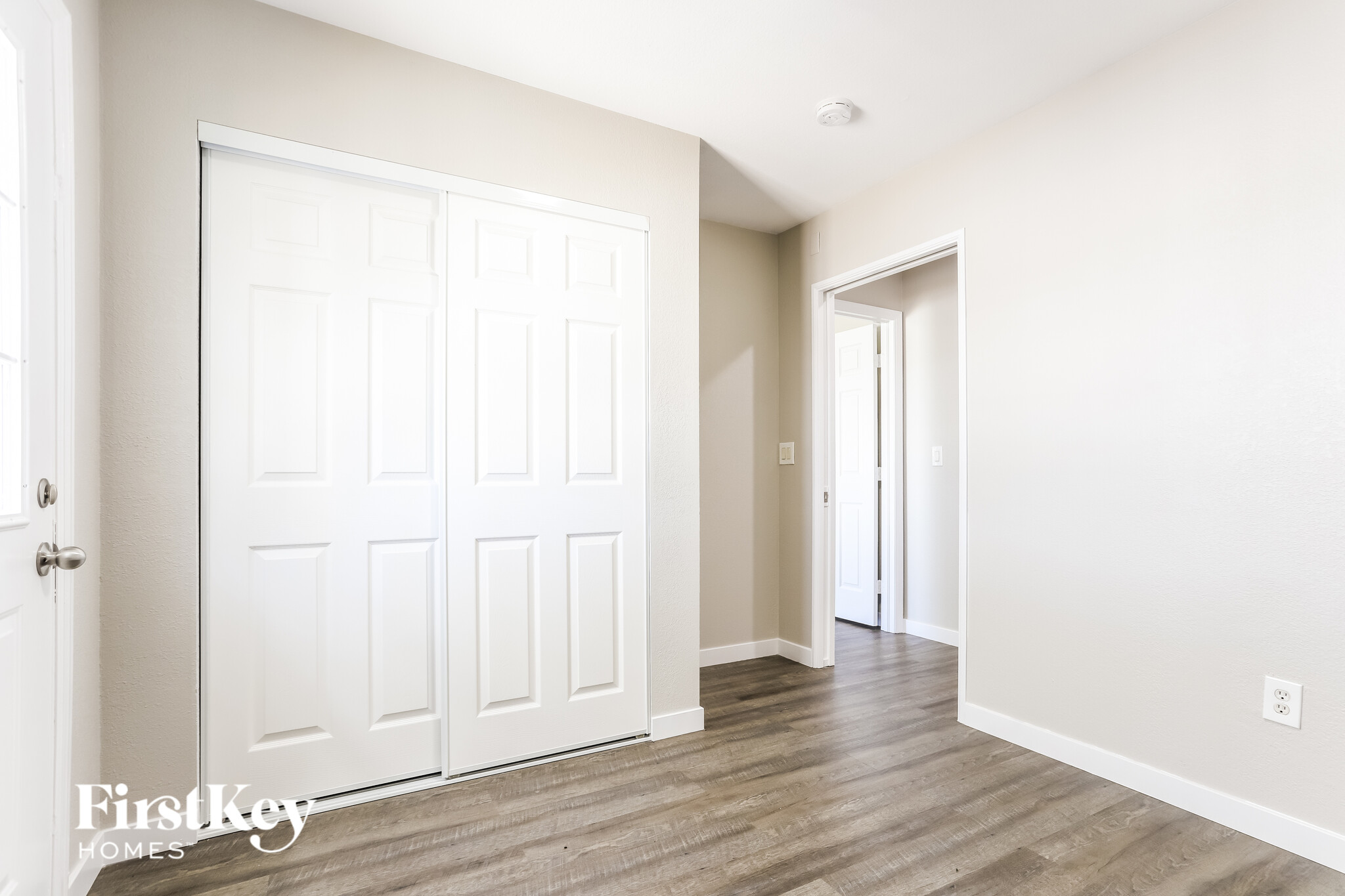 Building Photo - 5569 Jebel Ct