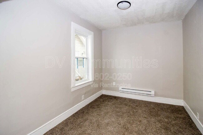 Building Photo - 2947 E 57th St