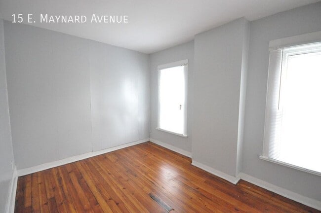 Building Photo - 15 E Maynard Ave
